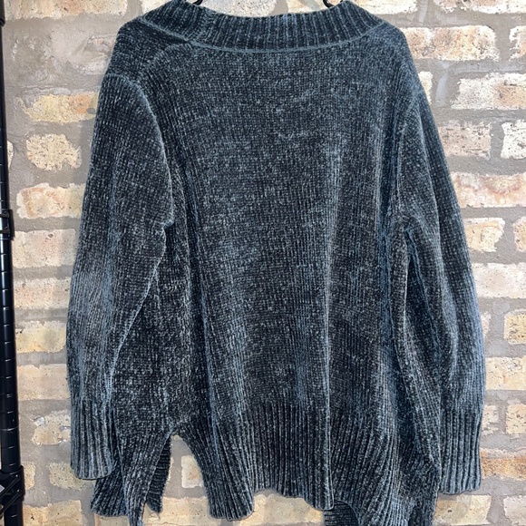 Soft & Cozy Green Chenille Cardigan - A New Day (Size Medium) - Perfect for Laye - Picture 3 of 3